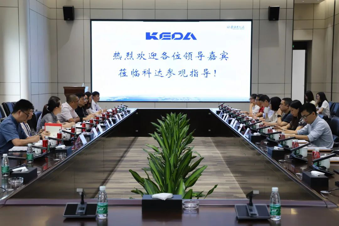 政企同心！陈村镇党委副书记梁锦棠一行参观调研恒行6制造